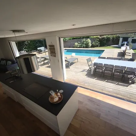 Charming And Comfortable Villa, Golf And Ocean Nearby Villa *